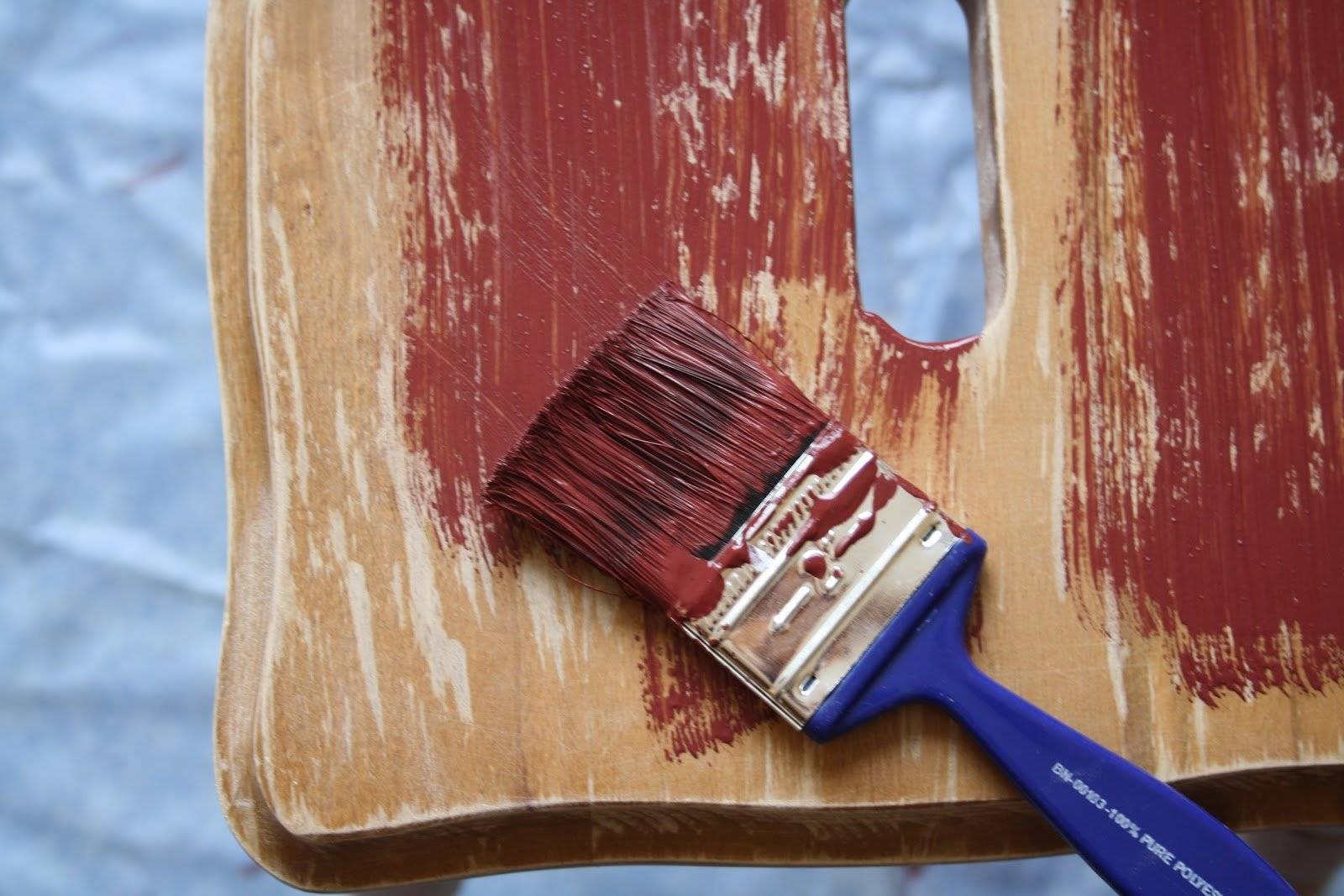 Краска для мебели из дерева: виды покрытий, критерии выбора материалов | в мире краски