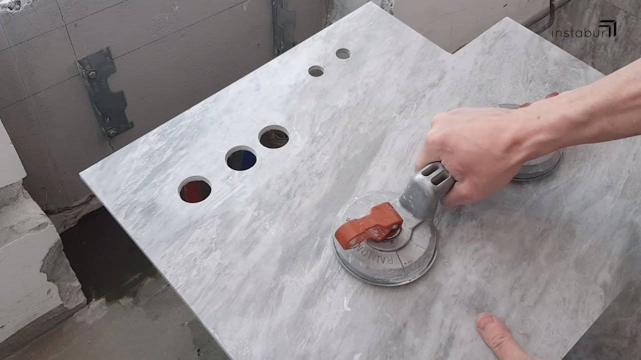 Как вырезать керамическую плитку под розетку