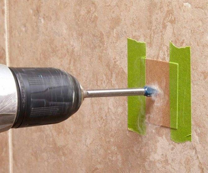 Как просверлить отверстие в керамической плитке – советы по правильному сверлению отверстия