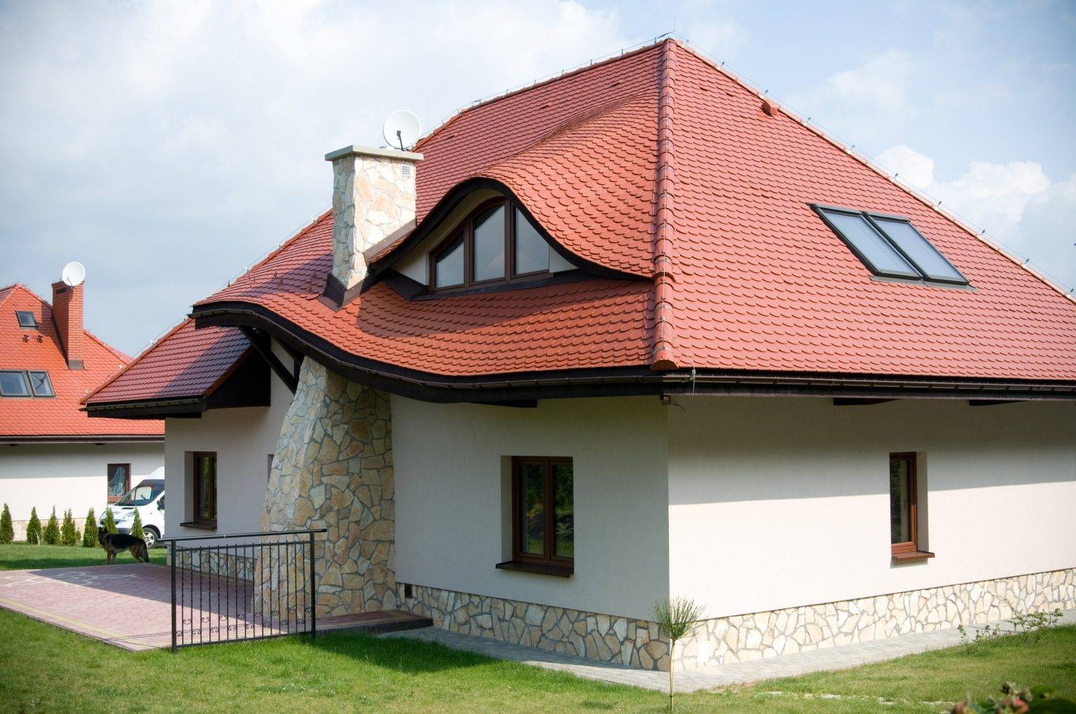 Чем покрыть дом снаружи и выбор покрытия крыши дома: сайдингом, пенополиуретаном, металлочерепицой - Обзор