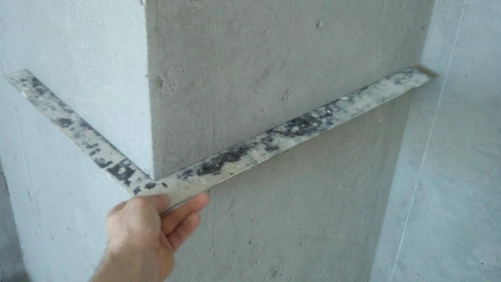 Как легко и просто сделать ровные и прямые углы штукатуркой на стене- инструкция