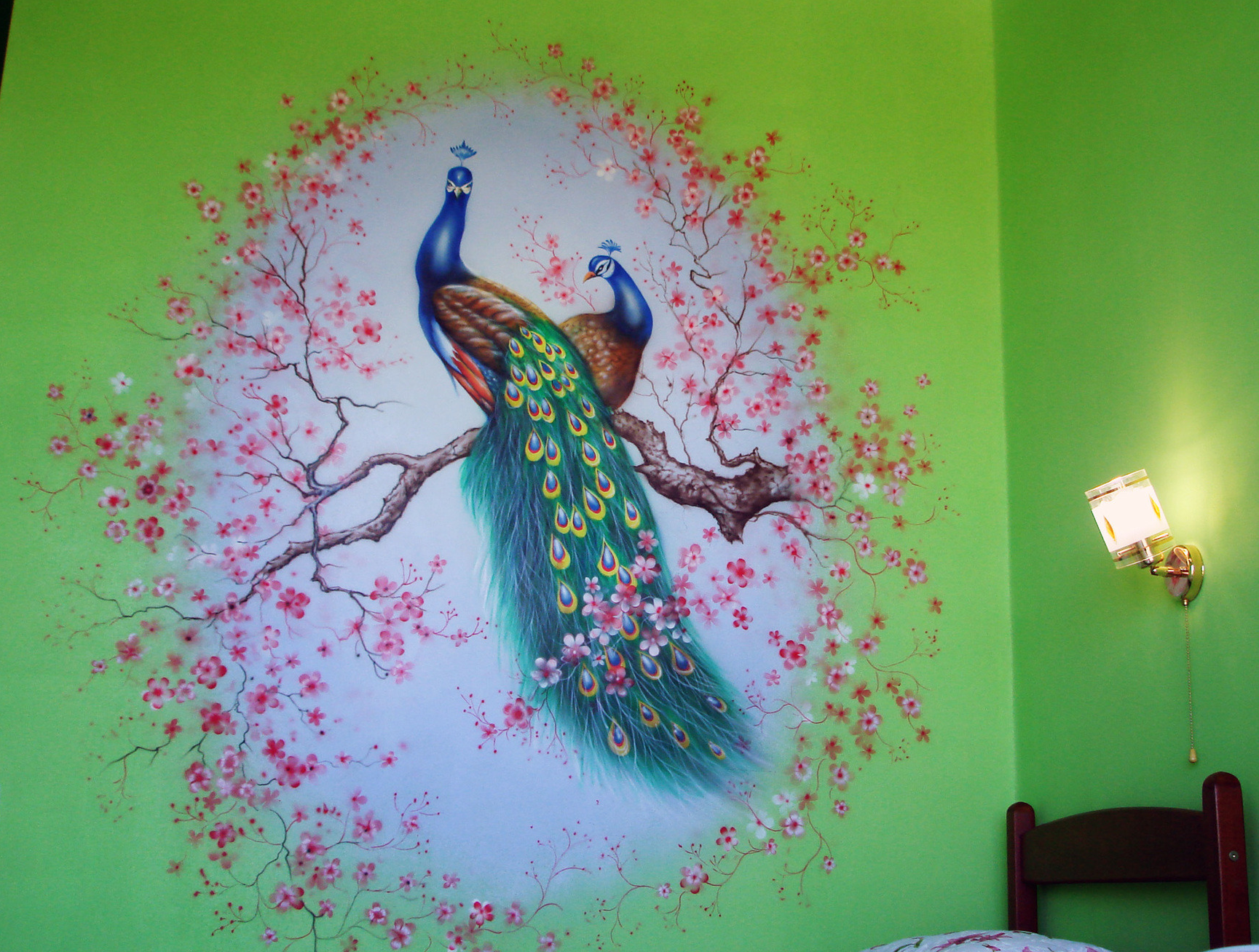 Как научиться рисовать красками на стенах дома – помощь новичкам