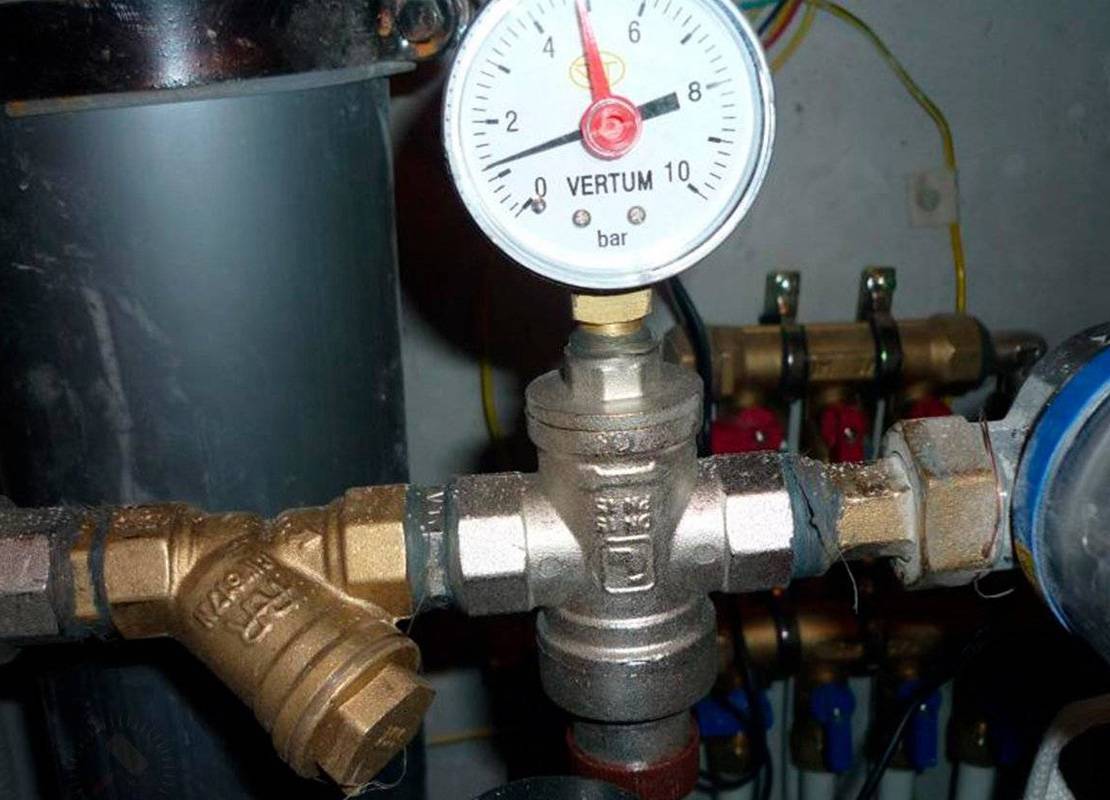 Регулятор давления в системе водоснабжения: есть ли необходимость в его установке?