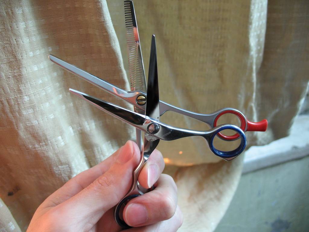 Угол заточки ножниц для ткани: каким должен быть, как правильно заточить инструмент - shvejka.com