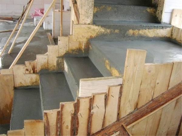 Лестница из блоков своими руками. строим ступени из бетонных блоков.