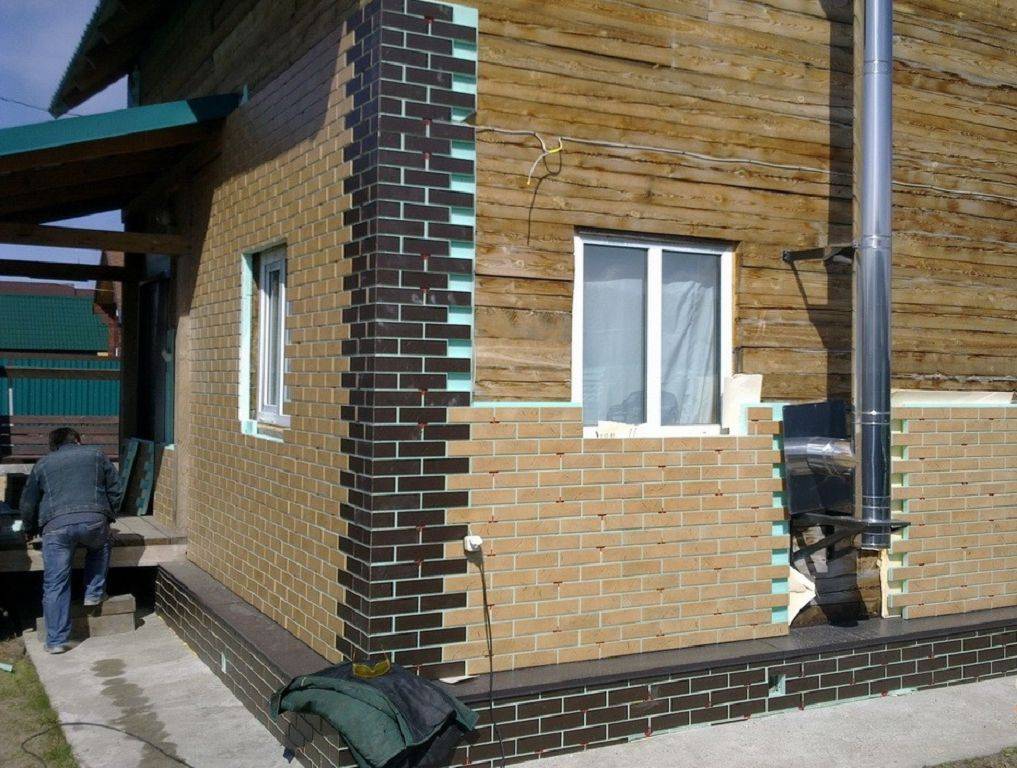 Чем обшить деревянный дом снаружи