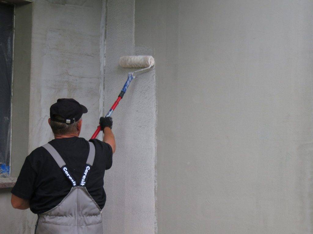 Грунтовка стен перед шпатлевкой: зачем нужна и как использовать
