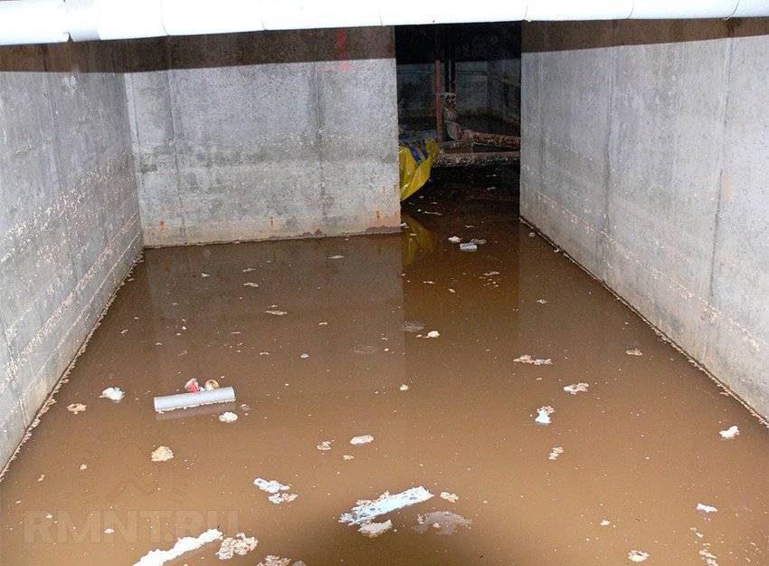 Вода в подвале частного дома что делать