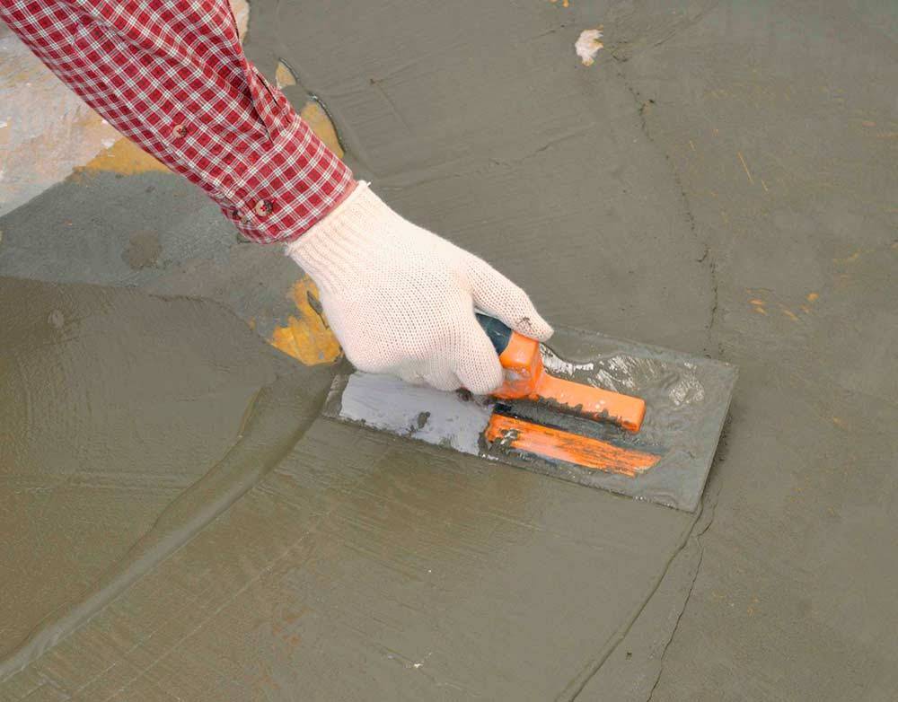 Цементная штукатурка: как правильно штукатурить цементно-песчаным раствором своими руками при внутренних и наружных работах, а также состав, расход и характеристики смеси + видео