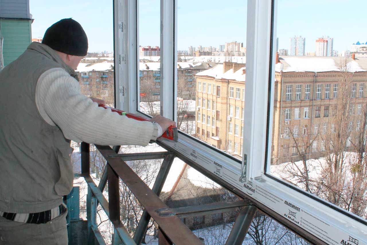 Как остеклить балкон и лоджию самостоятельно