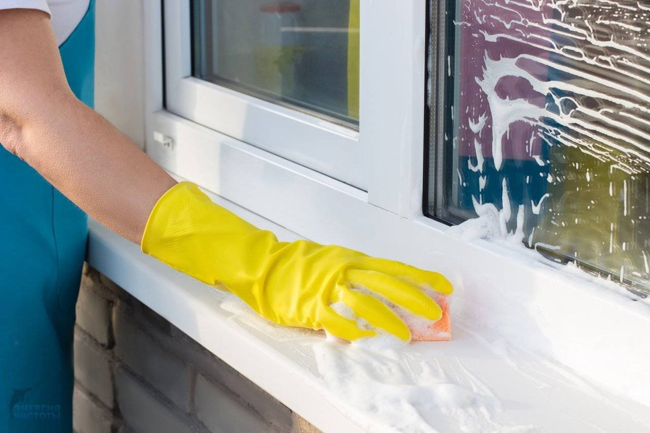 Чем мыть пластиковые окна и подоконники в домашних условиях?