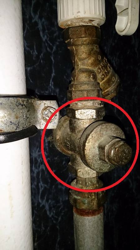 Давление воды в частном доме. увеличение давление в водопроводе.