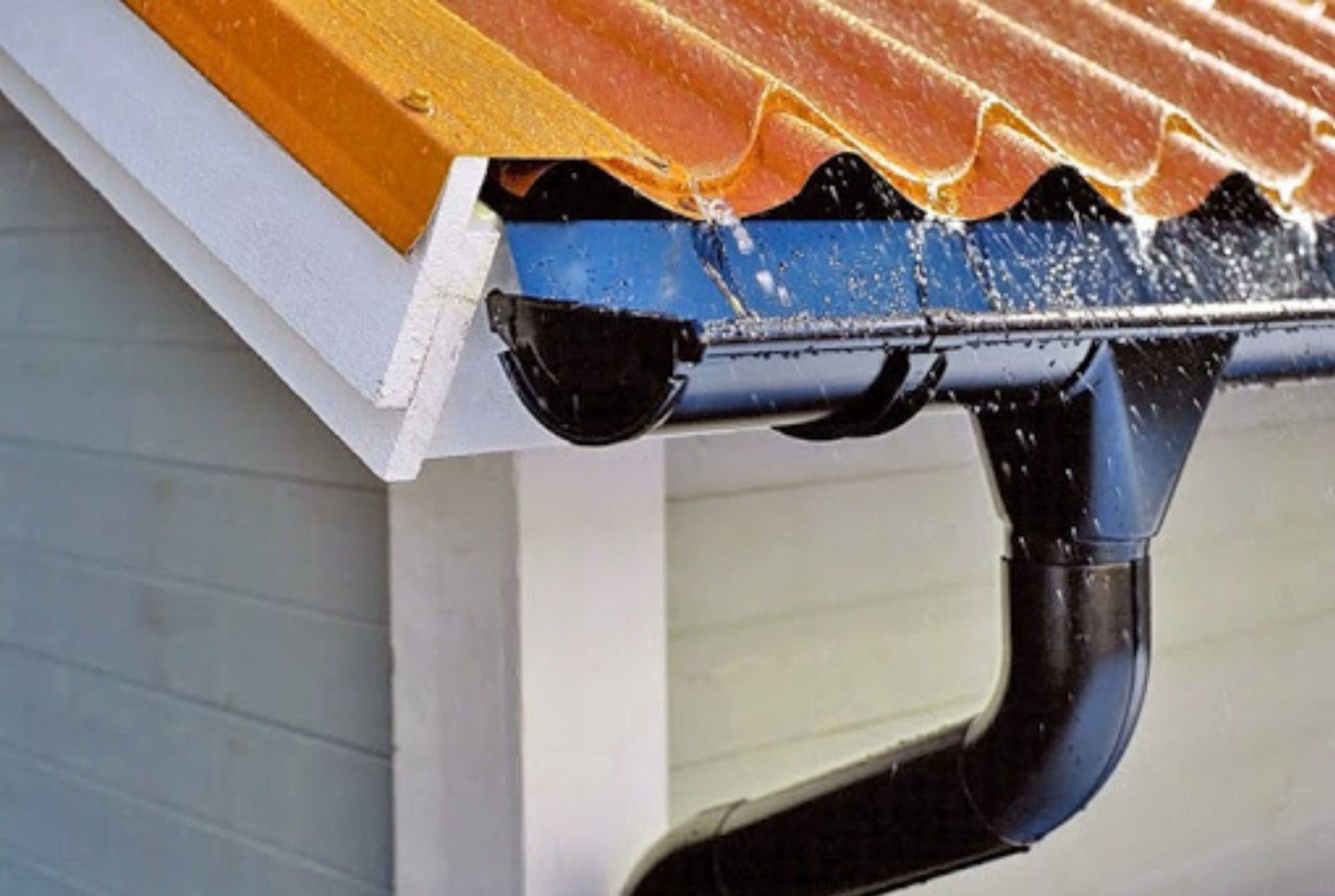 Как правильно установить отливы на крыше?