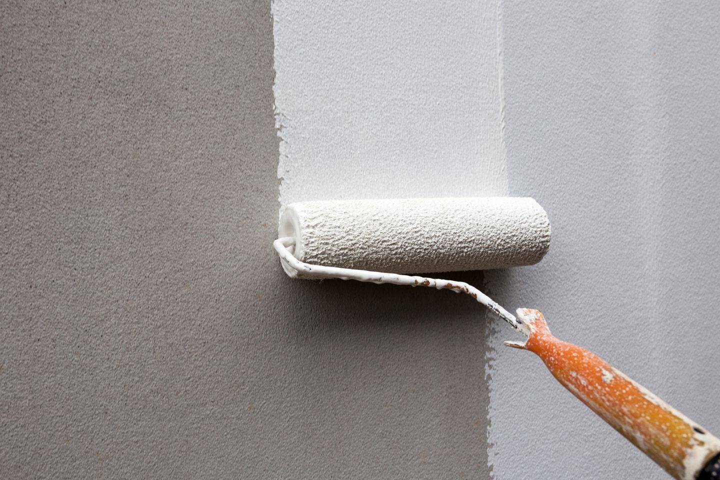 Как правильно грунтовать стены перед покраской своими руками