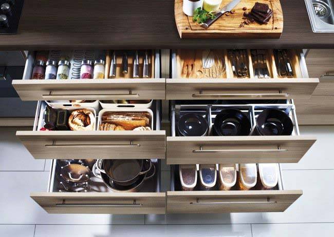 11 лайфхаков, которые помогут содержать кухонные ящики в порядке (всегда!)