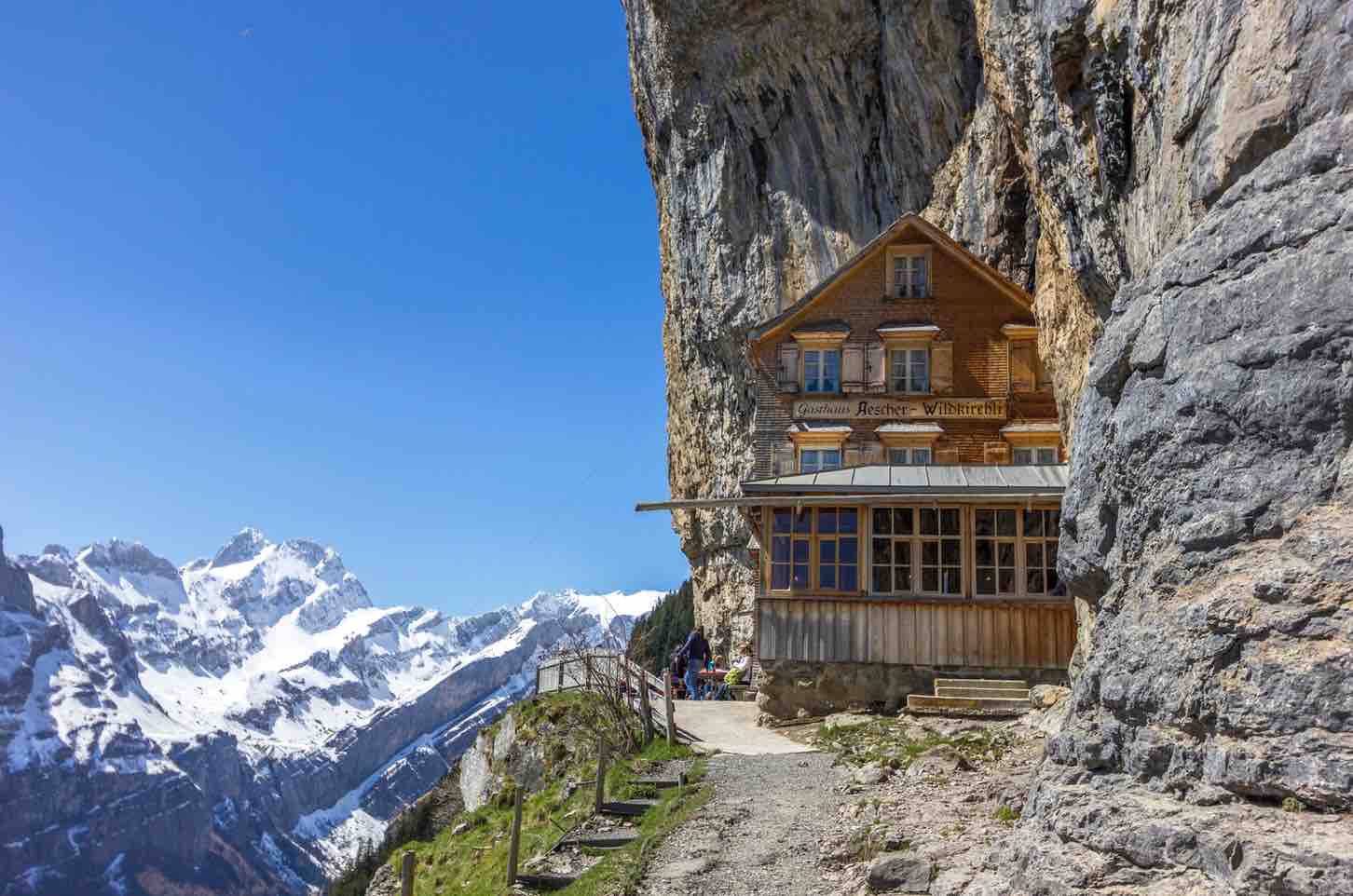 Альпийская горка своими руками: пошаговая инструкция для новичков + фото - видео