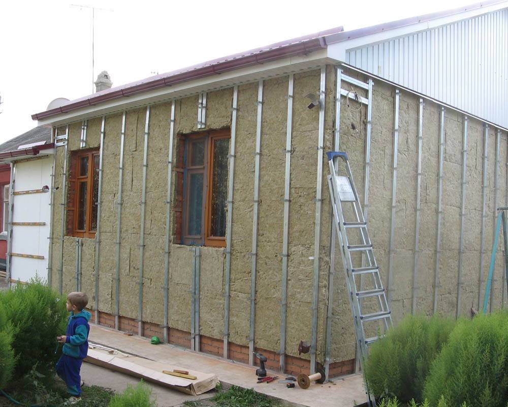 Утепление деревянного дома изнутри чем лучше теплоизолировать, инструкция, видео и фото