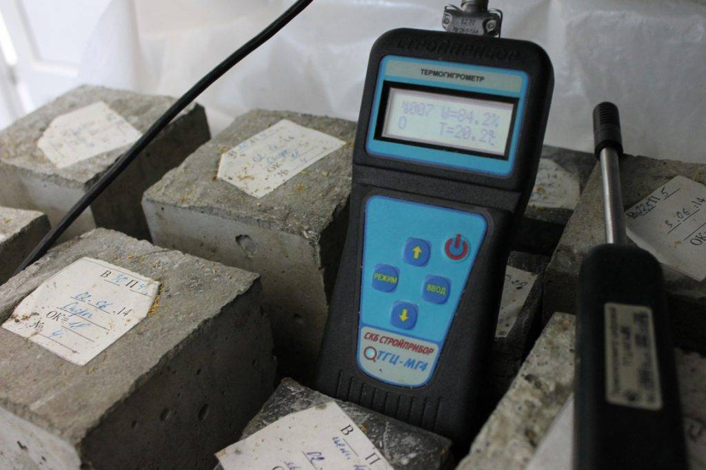 Методы испытания бетона на прочность — как определить
