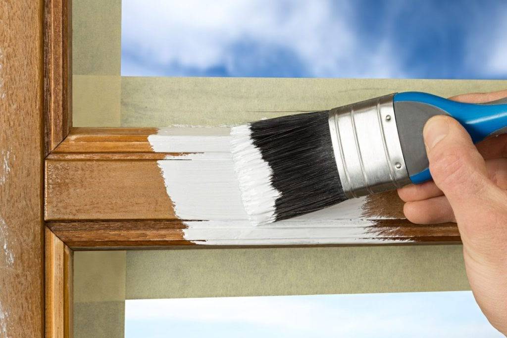 Какой краской и чем лучше покрасить окна деревянные? обзор и цвета +видео
