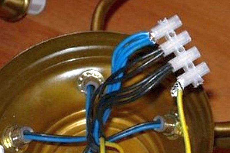 Как нужно подключать светодиодную люстру с тремя проводами