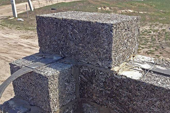 Арболитовые блоки: особенности сырья и технология изготовления материала в домашних условиях