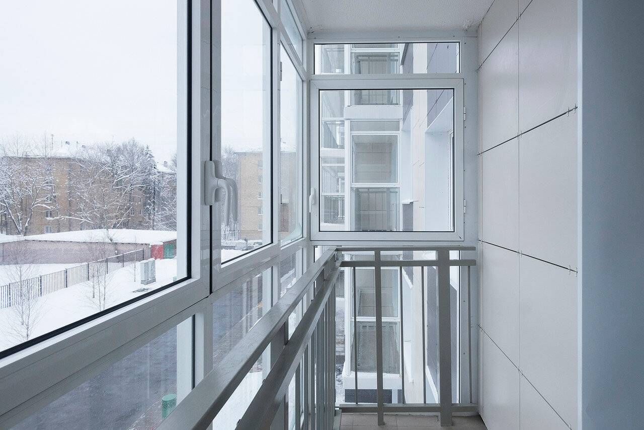 Панорамное остекление – выигрышный вариант оформления балкона