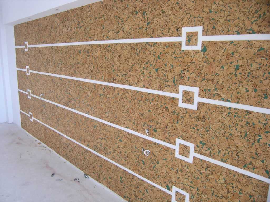 Пробковые панели для стен: предназначается ли декоративная пробка для внутренней отделки, советы по выбору клея для рулонной пробки и рекомендации по поклейке без стыков