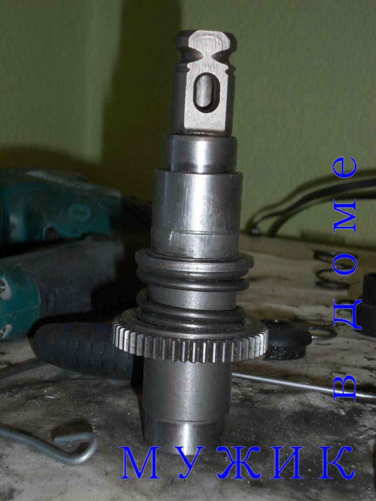 Как отремонтировать патрон и ударный механизм ствола перфоратора makita 2470