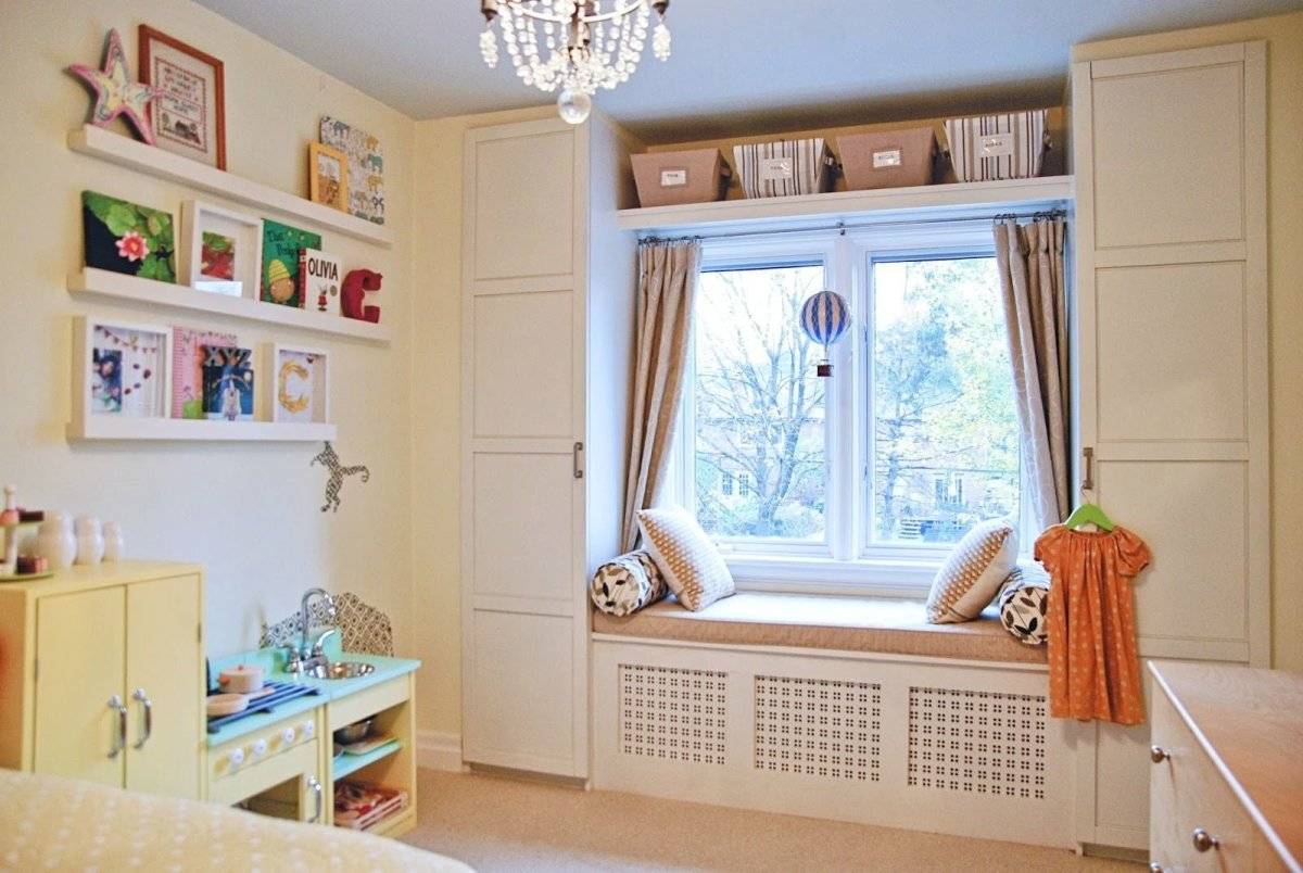 Шкафы вокруг окна: 15 решений, которые создадут практичное и красивое место для хранения
