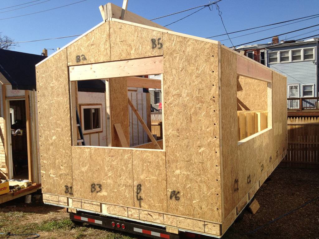 Из чего построить дом недорого – обзор материалов