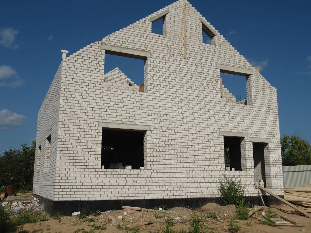 Плюсы и минусы кирпичного дома - строй сам