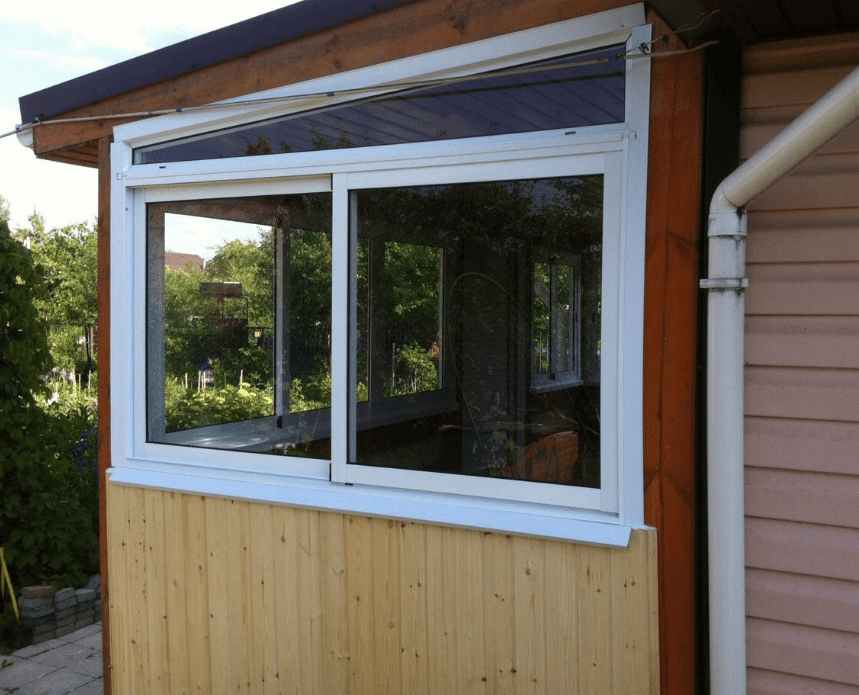 Веранда к дому с пластиковыми окнами: как построить утепленную и из стеклопакетов своими руками
